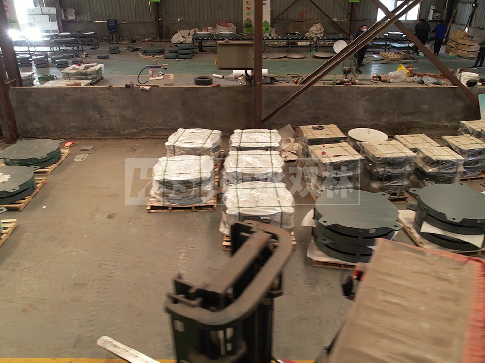 HDR1500高阻尼支座源頭工廠 隔震支座LNRP生產(chǎn)廠家 LNR500天然隔震支座源頭工廠