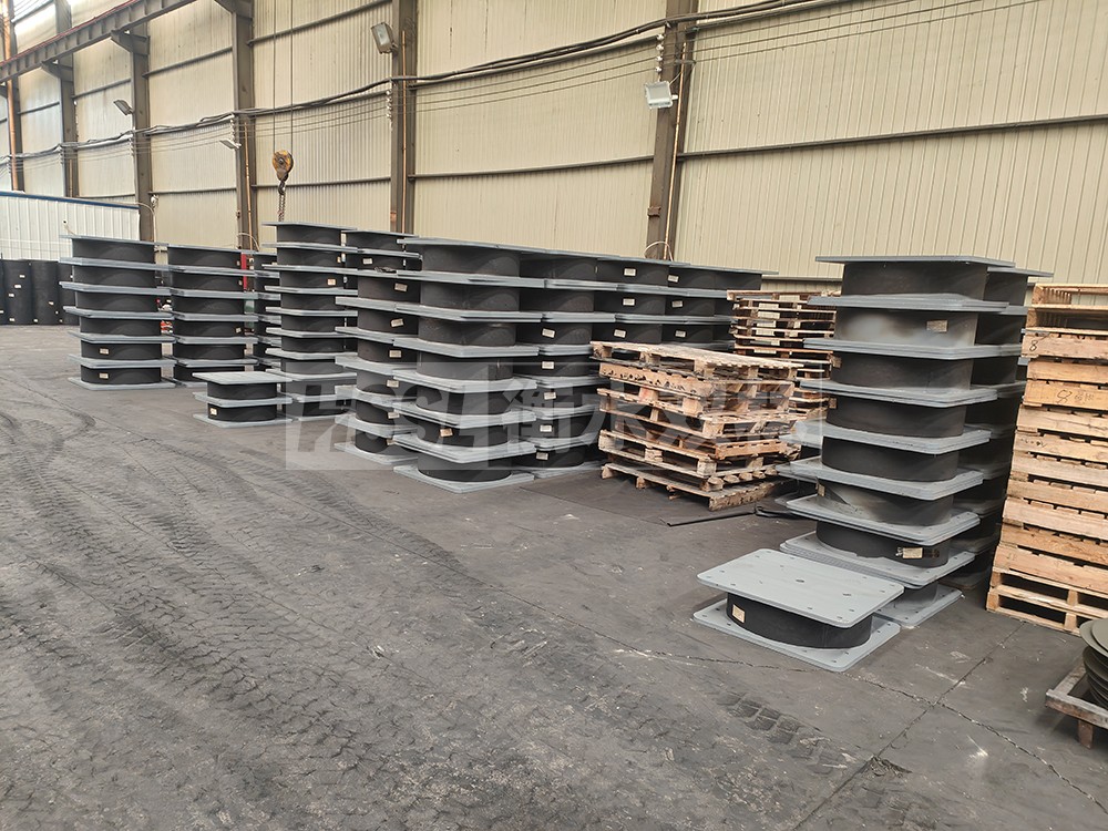 建筑結構隔震支座什么價格 疊層橡膠隔震支座什么價格 高阻尼橡膠高支座源頭工廠