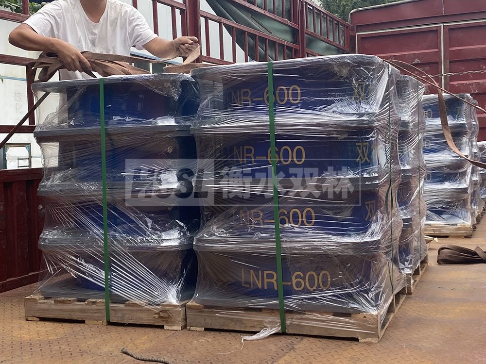 LNR600建筑隔震橡膠支座多少錢 矩形高阻尼橡膠隔震支座 LNR1100支座生產(chǎn)加工