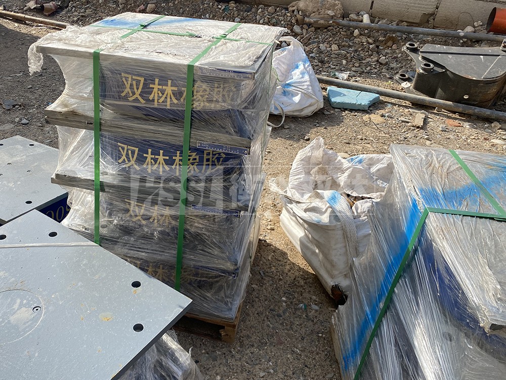 減震橡膠隔震支座廠商生產廠家 HDR600高阻尼建筑隔震支座生產廠家 高阻尼橡膠支座多少錢