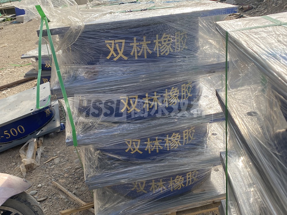 建筑隔震減震隔震支座源頭工廠 建筑隔震支座LBR600生產廠家 高樓橡膠隔震支座生產廠家